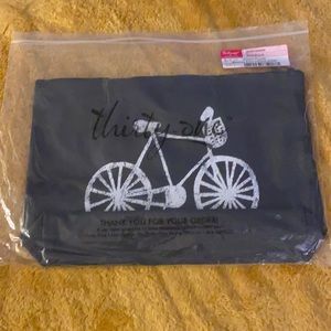 Thirty-one zipper pouch